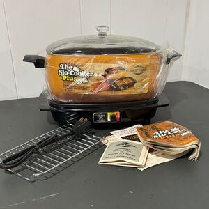 Vintage never used West Bend Slo-Cooker Plus in Orange